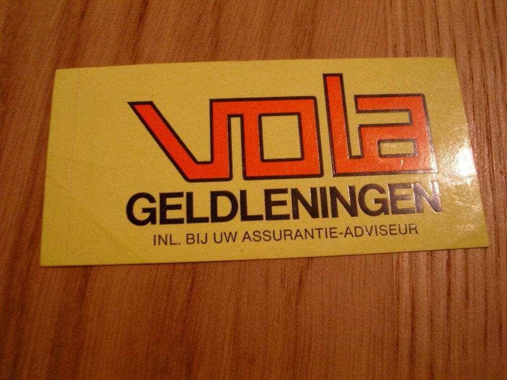 sticker VOLA geldleningen, Ophalen, Zo goed als nieuw