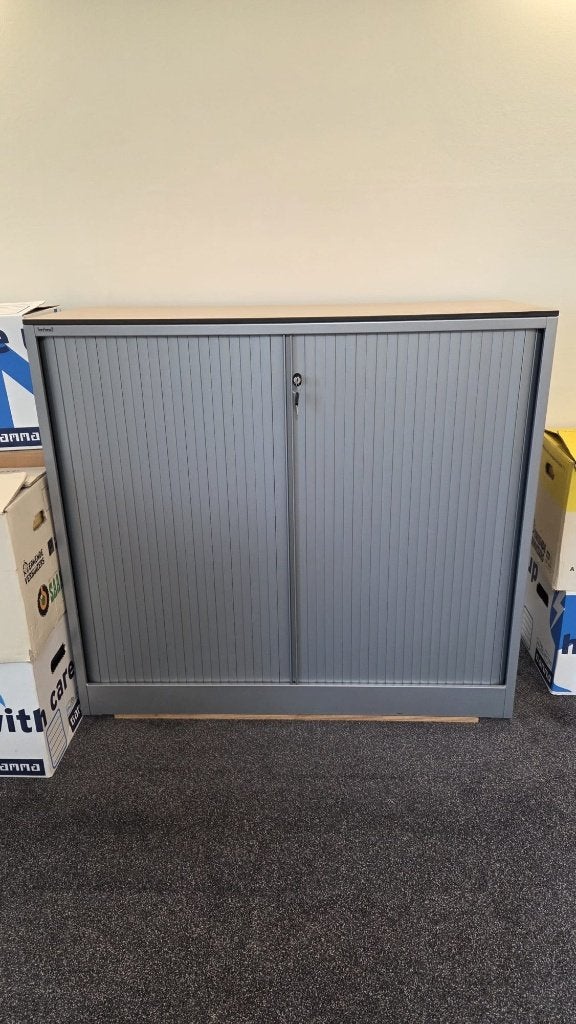 Archiefkast met roldeuren, Ophalen, Gebruikt, 100 tot 150 cm, 100 tot 150 cm
