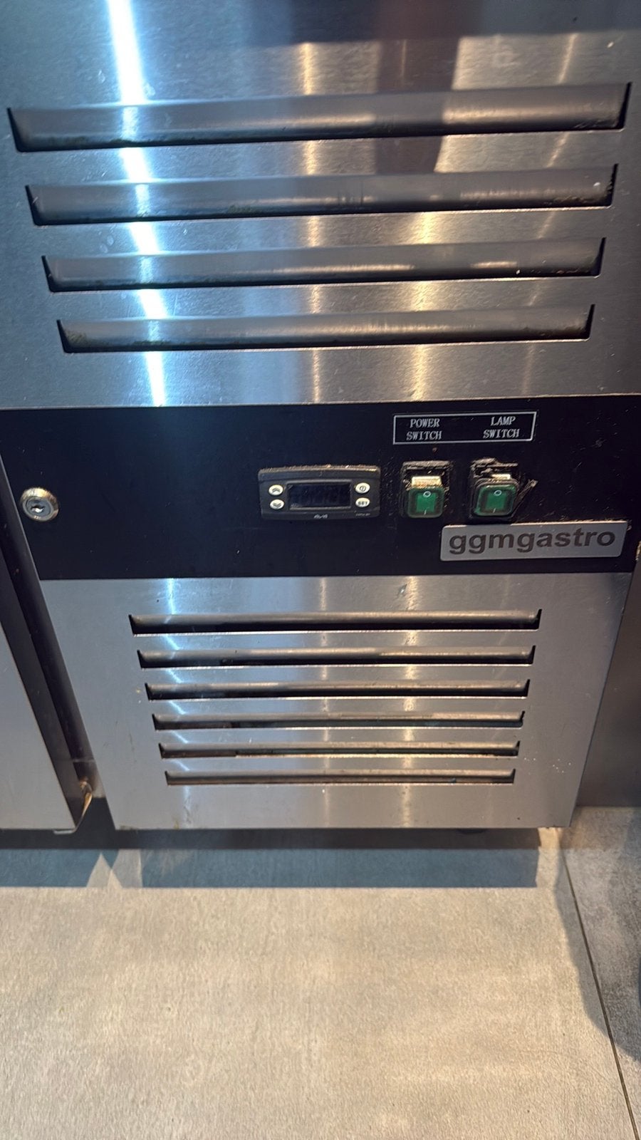 Pizza/koelwerkbank met opzetkoel vitrine, Ophalen, Koelen en Vriezen