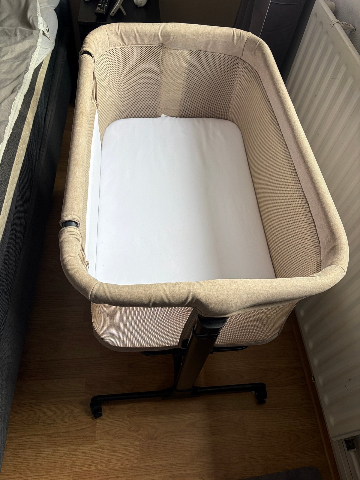 Novi Co-Sleeper / Wiegje - taupe, Ophalen, Gebruikt, Wieg