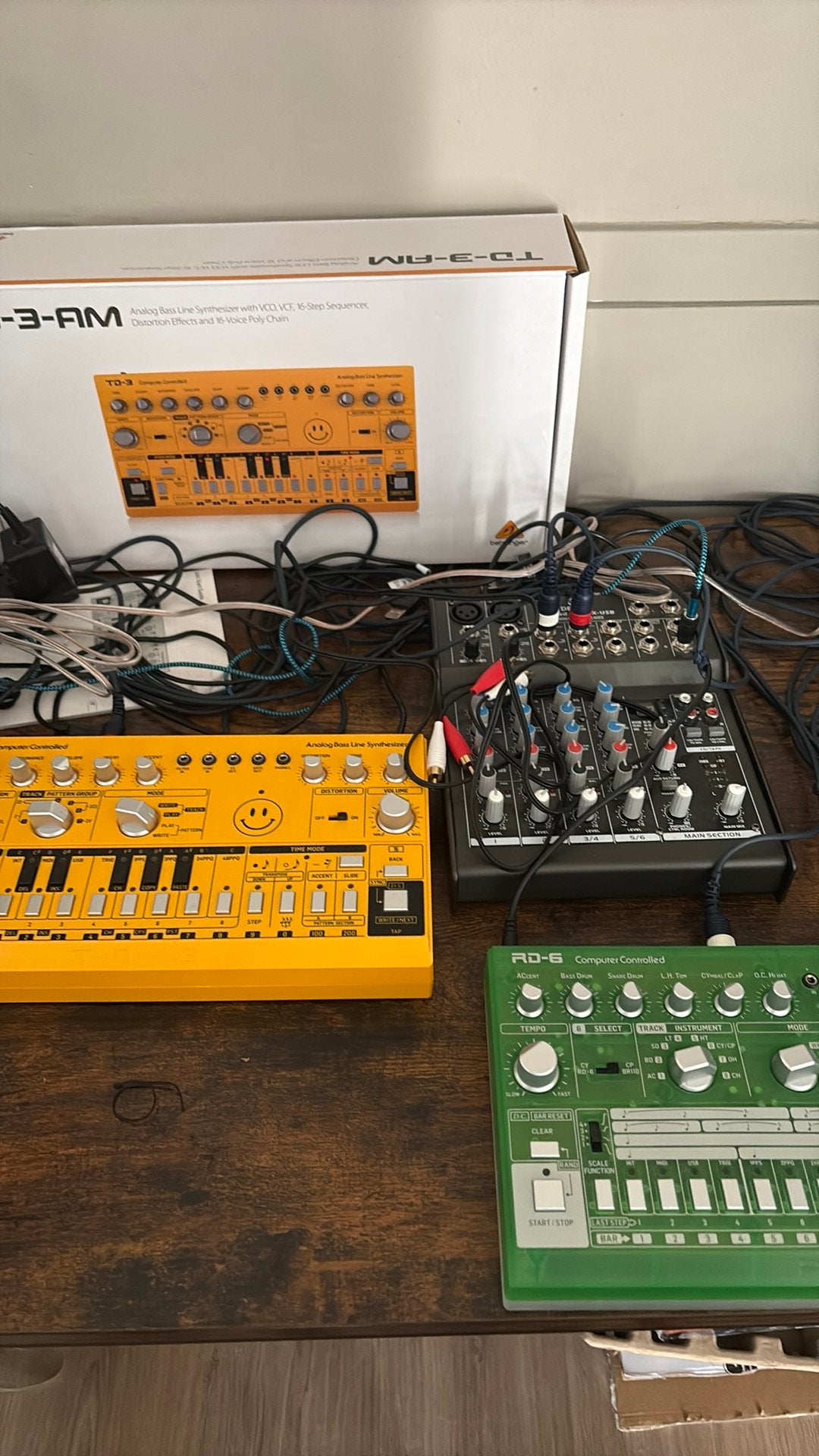 Behringer td3 &RD6 & Devine mixpad, Ophalen of Verzenden, Zo goed als nieuw, Overige aantallen, Overige merken