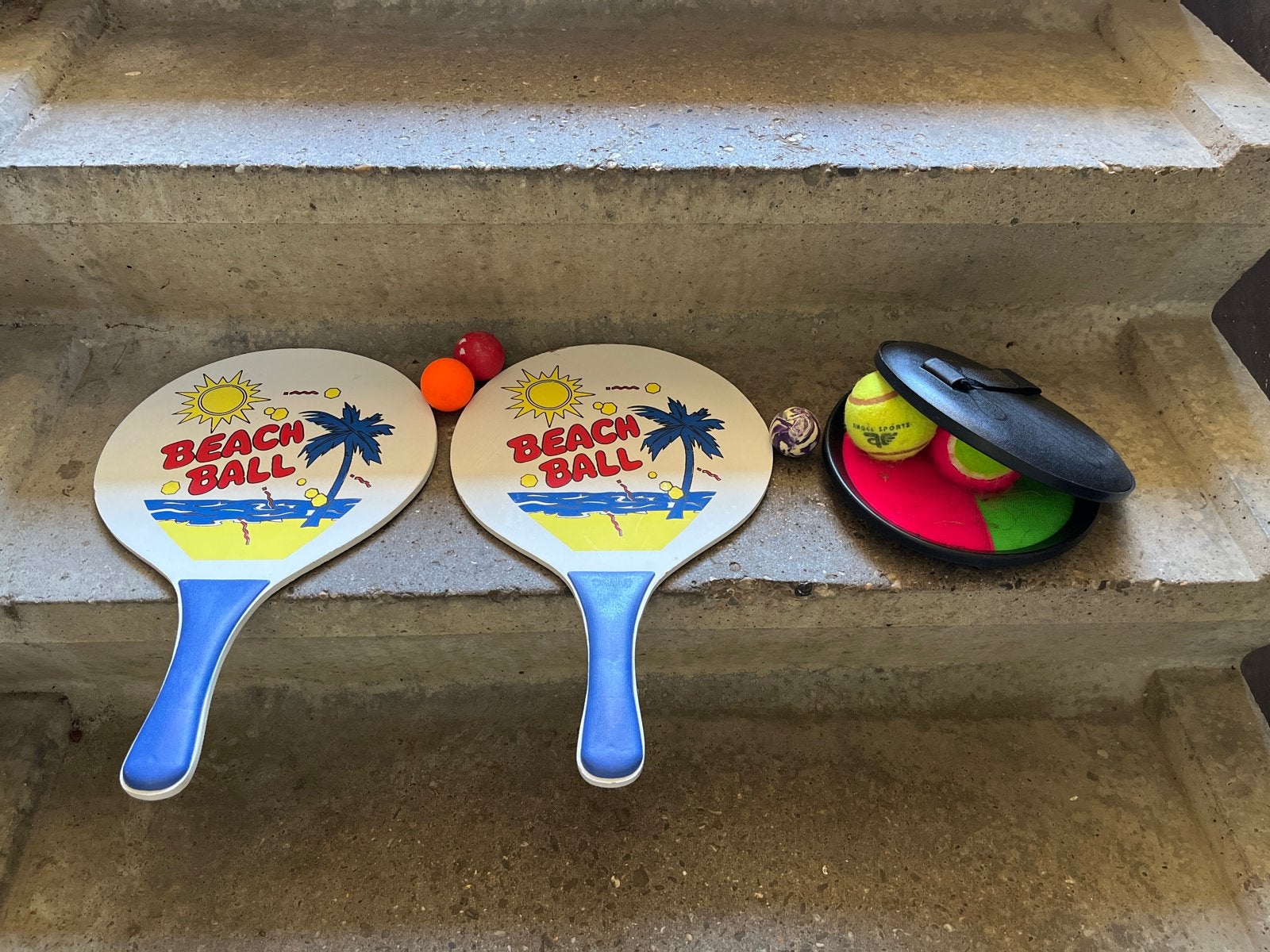 2 leuke buiten/strand spellen: Beach Ball & Catch Ball, Ophalen, Gebruikt