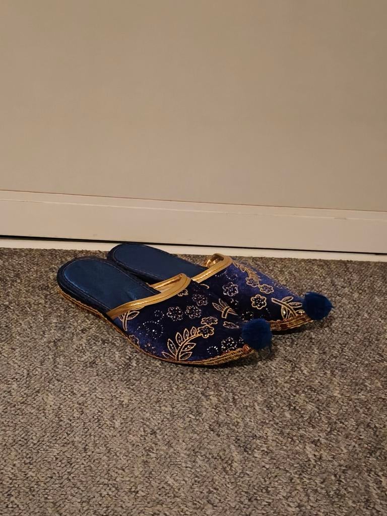 Traditionele Turkse slippers, Ophalen, Zo goed als nieuw, Historisch