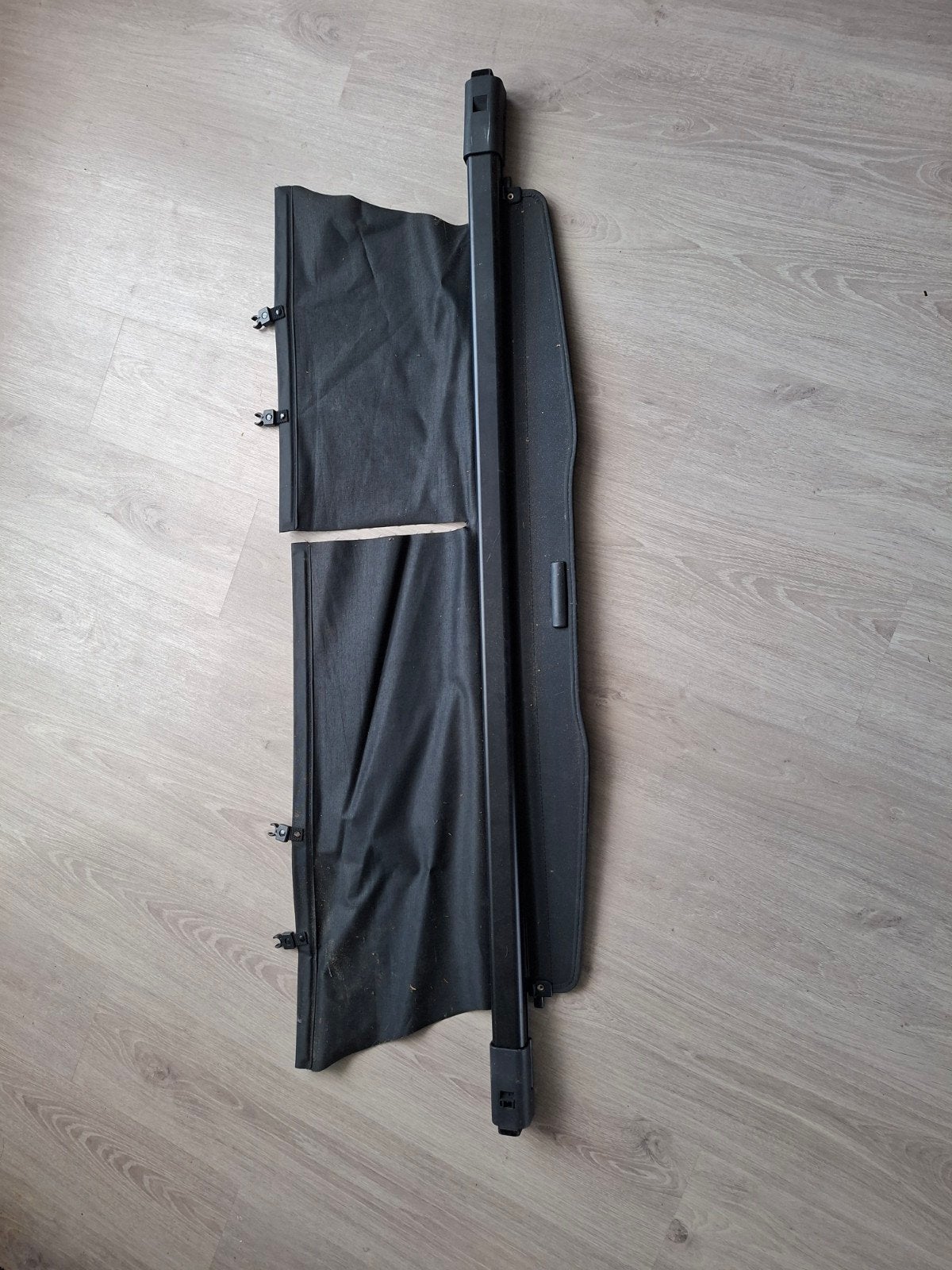 Uitschuifbare hoedenplank Mitsubishi Grandis 2010, Auto-onderdelen, Interieur en Bekleding, Ophalen