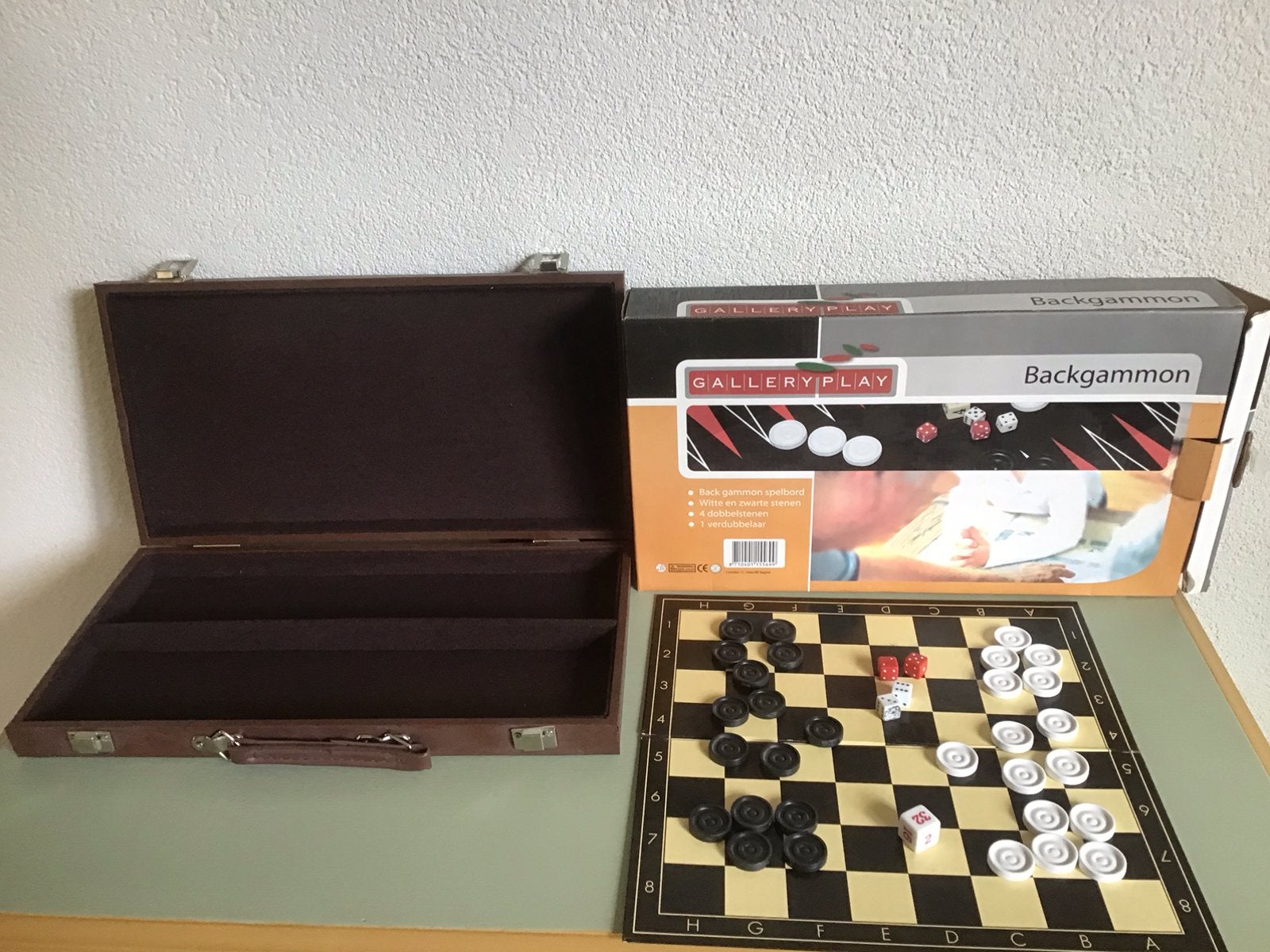 Gallery Play Backgammon in koffer, Een of twee spelers, Ophalen of Verzenden, Zo goed als nieuw