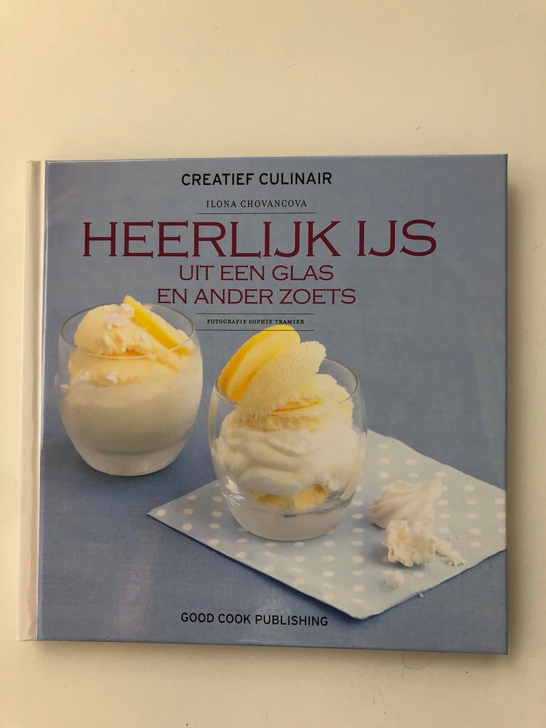 Heerlijk ijs - recepten boek, Boeken, Ophalen of Verzenden, Nieuw, Taart, Gebak en Desserts