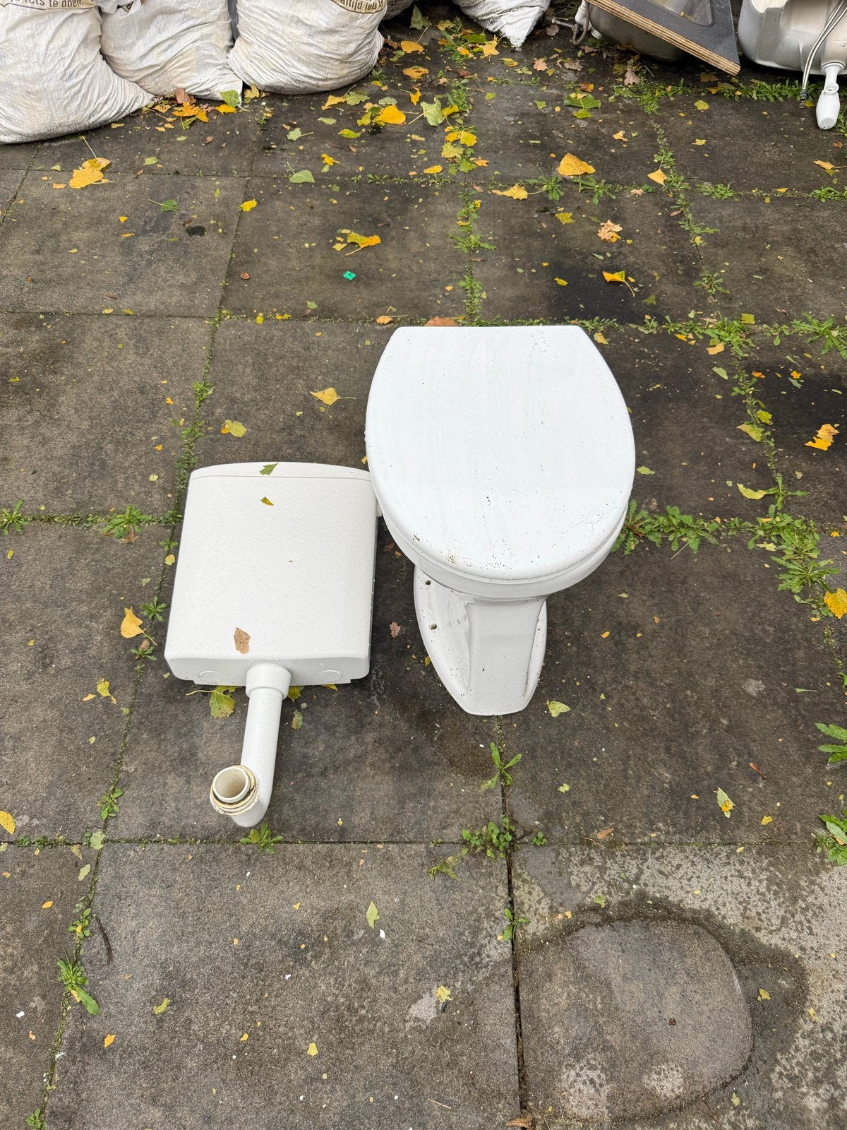 Gebruikt toilet met stortbak, Ophalen, Gebruikt, Toilet
