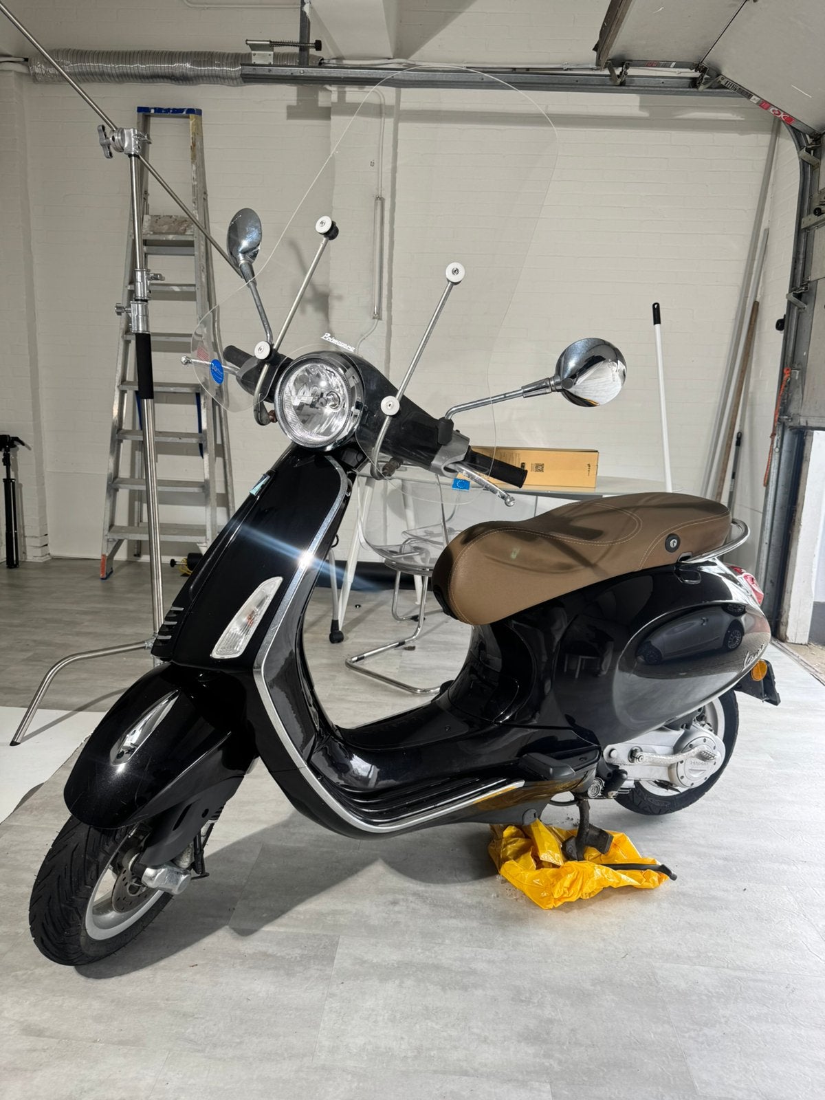 Vespa Primavera Retro Edition 2017, Ophalen, Zo goed als nieuw, Overige typen, Vespa