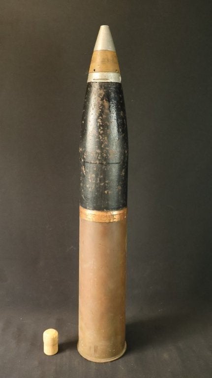 WO2 Britse 25 pounder LEEG, Ophalen of Verzenden, Engeland, Hulzen of Bodemvondsten