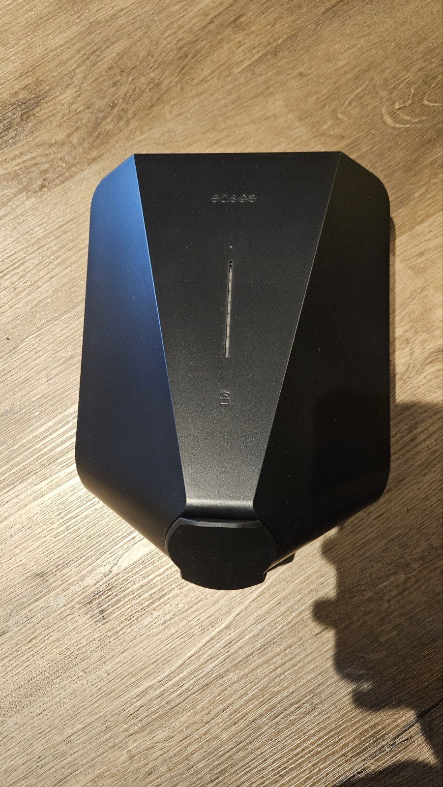 Easee Charge UP 22kW wallbox - Zo goed als nieuw, Ophalen of Verzenden, Zo goed als nieuw, Laadpaal
