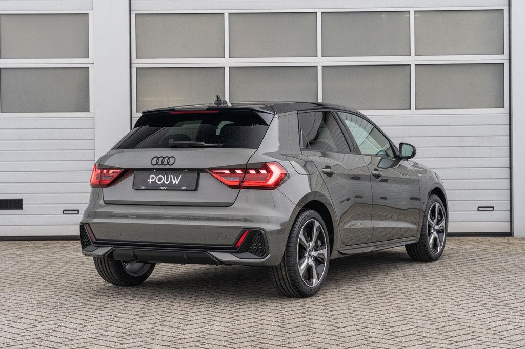 Audi A1 Sportback 25 TFSI 95pk S-tronic S edition | Stoelver, Auto's, Audi, 12 maanden, A1, 95 pk, Leder en Stof