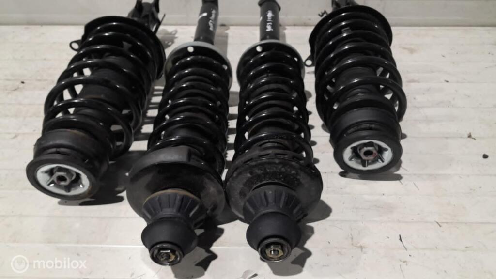 Schokdemper set Volkswagen Golf 3, Gebruikt, Ophalen of Verzenden