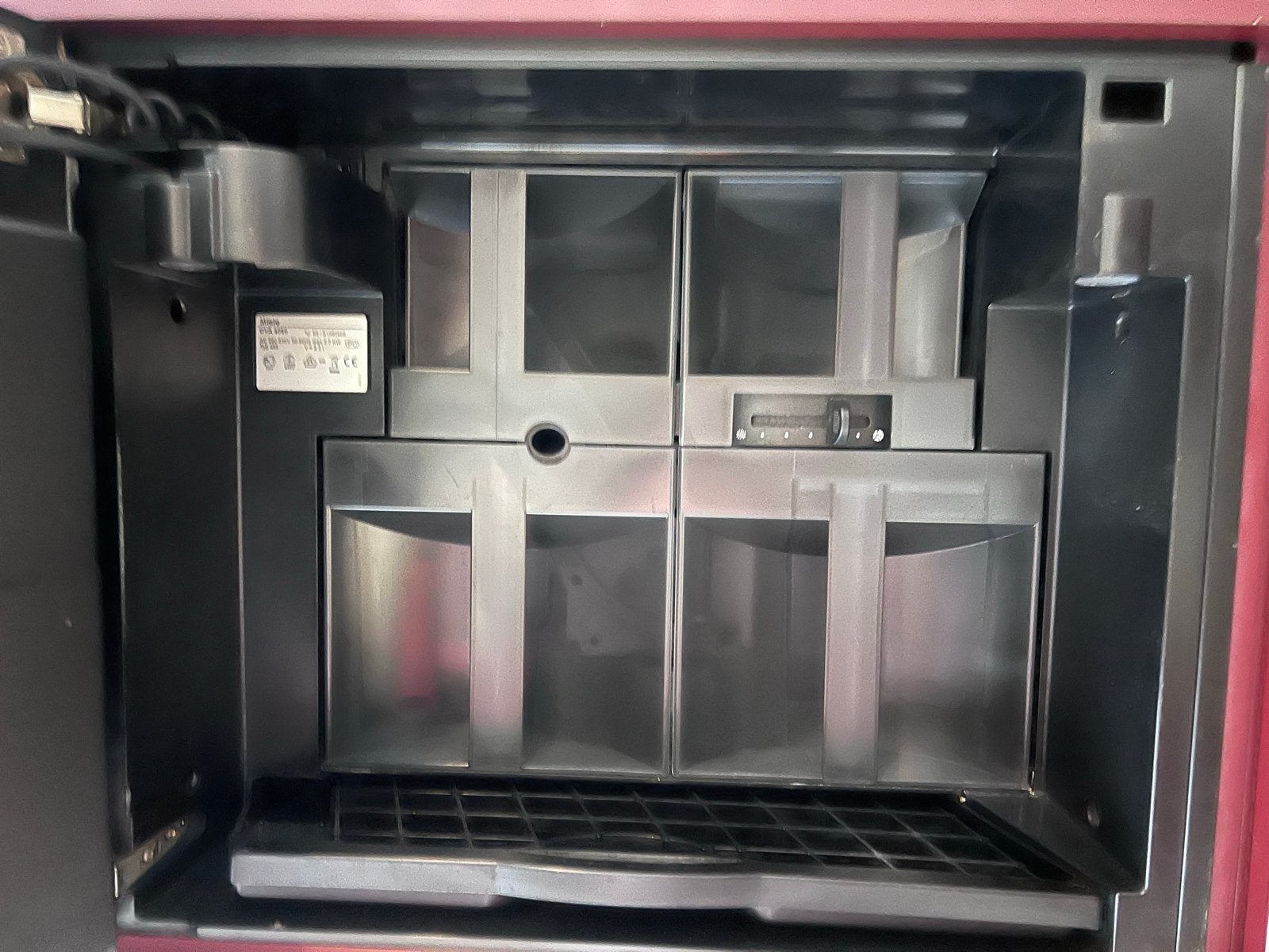 Miele CVA 4060 Inbouw Koffiemachine (middenconsole defect), Ophalen, Afneembaar waterreservoir, 10 kopjes of meer, Koffiemachine