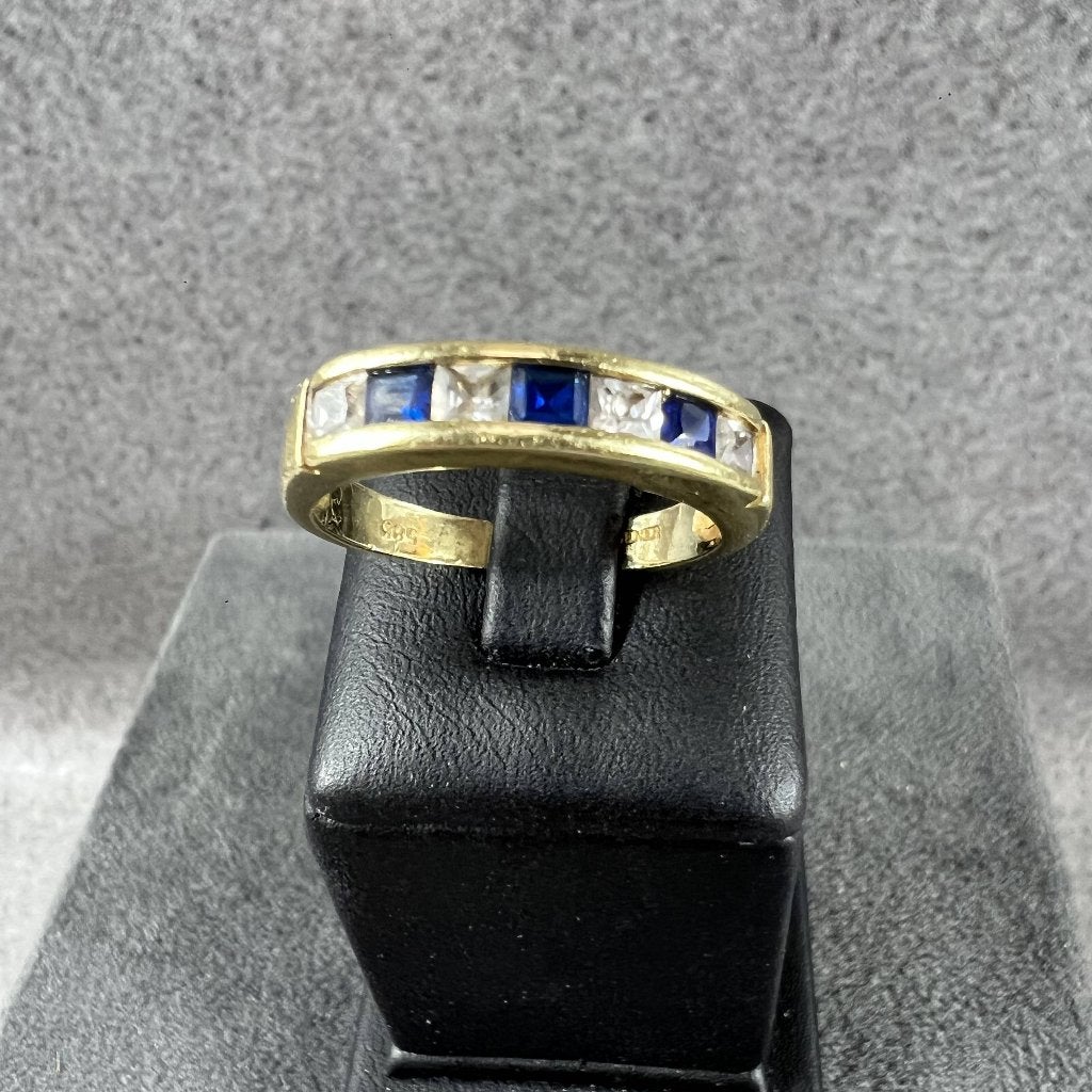 Gouden ring | 14K | 4,3gr | rijring zirk/saffier | 411573, 18 tot 19, Ophalen of Verzenden, Zo goed als nieuw, Dame