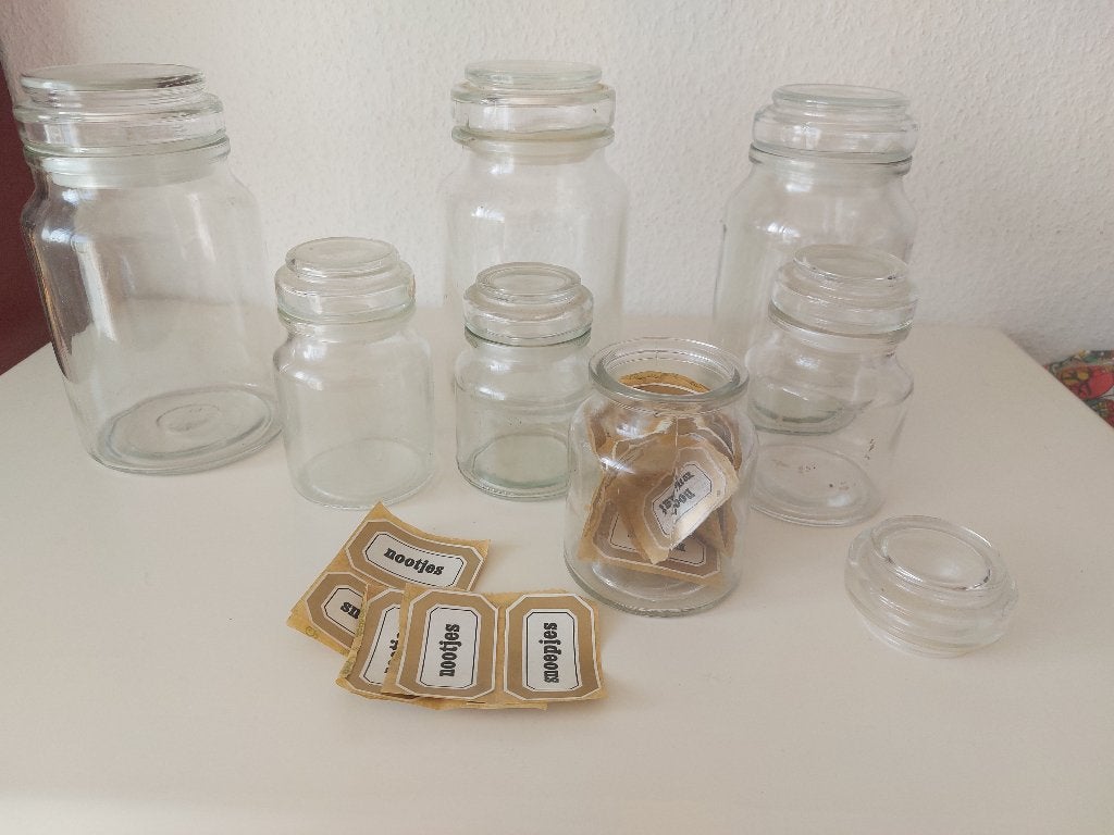 Glazen voorraadpotten zeven stuks luchtdichte glazen deksels, Voorraadpot, Ophalen, Zo goed als nieuw, Glas