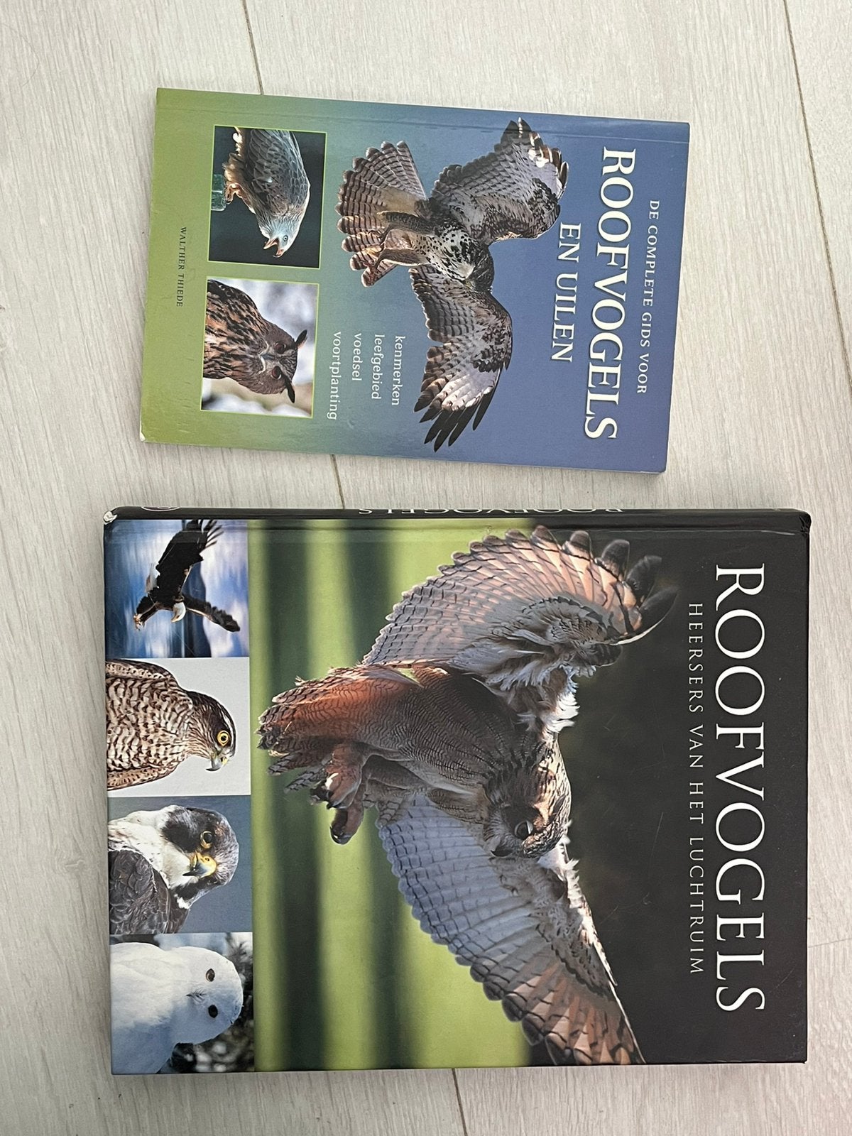 Boeken roofvogels, Ophalen, Zo goed als nieuw, Honden