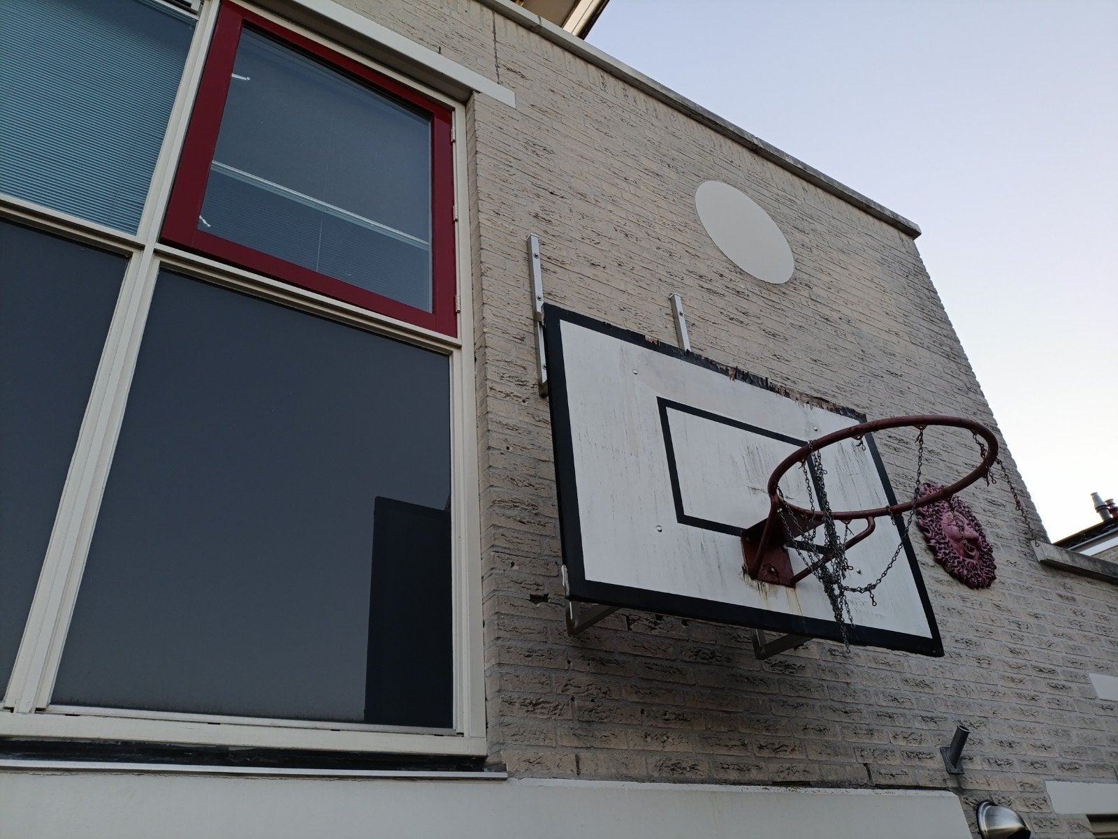 Basketbalring met bord voor aan muur, Ophalen, Gebruikt, Ring, Bord of Paal