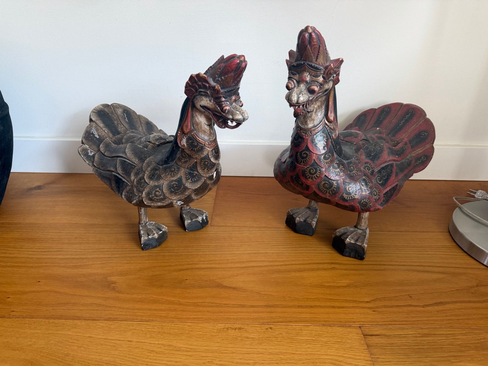 Balinese Handgesneden Houten Garuda/Hanen Vogels - Rood, Zwa, Hout, Ophalen of Verzenden, Indonesië, 32 cm
