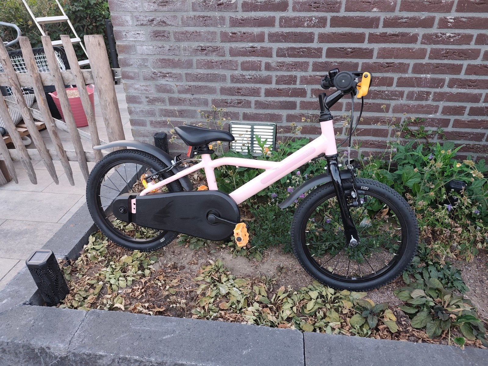 16 inch BTWIN500 kinderfiets roze z.g.a.n., Fietsen en Brommers, Fietsen | Kinderfietsjes, Ophalen, 16 tot 20 inch, Velgrem, Zo goed als nieuw