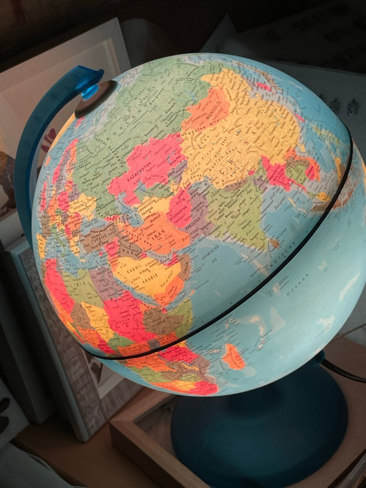Verlichte Wereldbol - Educatief en Decoratief, Kunststof, Draaibaar, Ophalen of Verzenden, Zo goed als nieuw