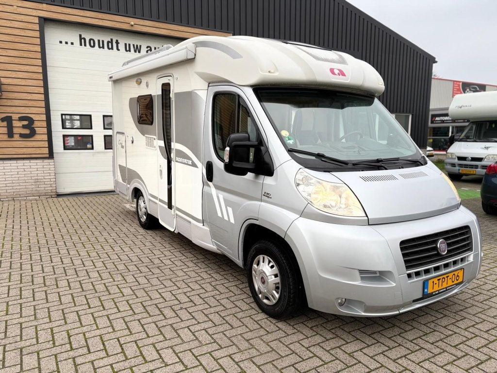 Adriatik Coral Compact 580 SP xl garage, Caravans en Kamperen, Campers, Overige merken, Ringverwarming, Bedrijf, Dakluik