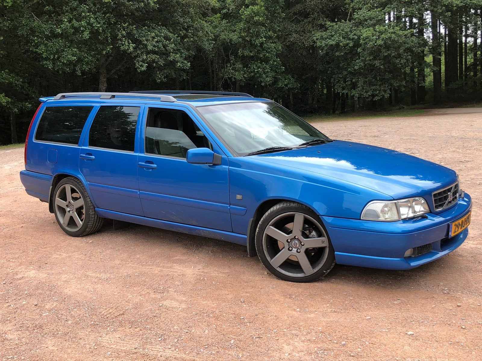 Volvo V70R laser blue 310 pk, Automaat, Blauw, V70, Stationwagon