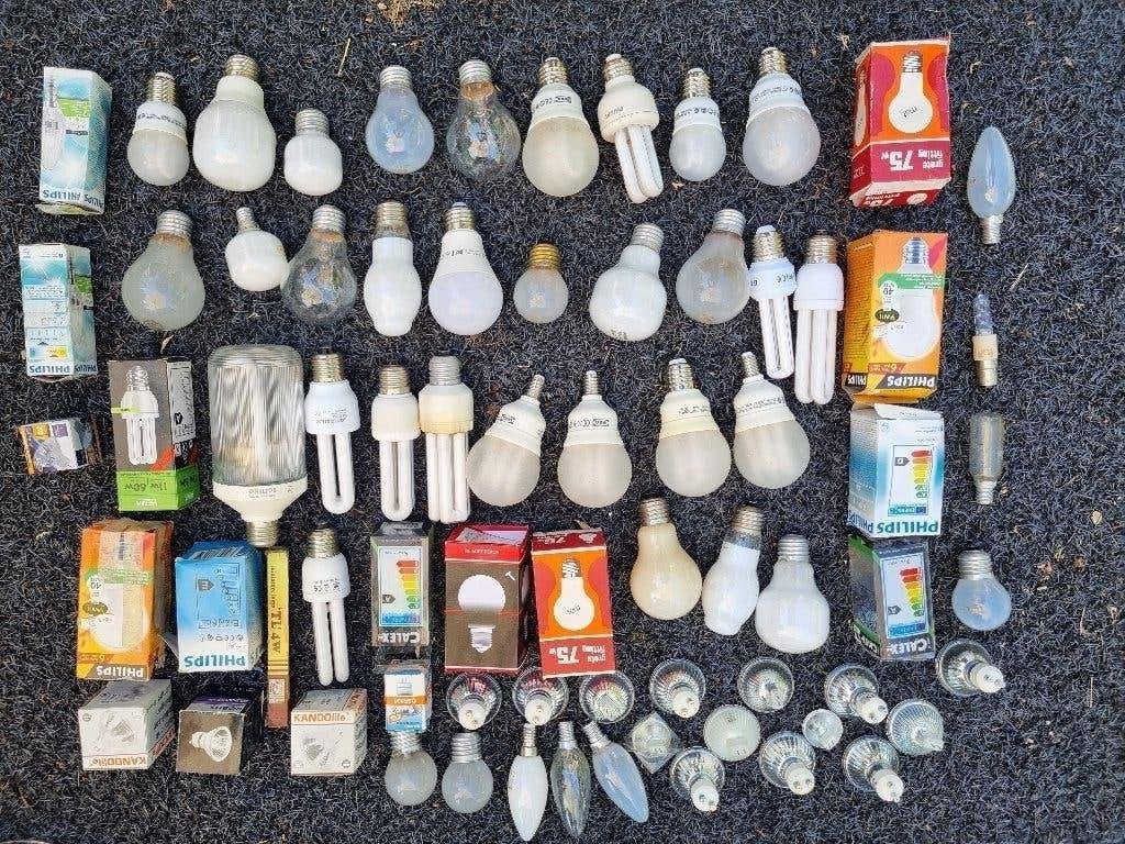 gloeilampen ,ledlampen enz. 220v, Ophalen of Verzenden, E27 (groot), Led-lamp