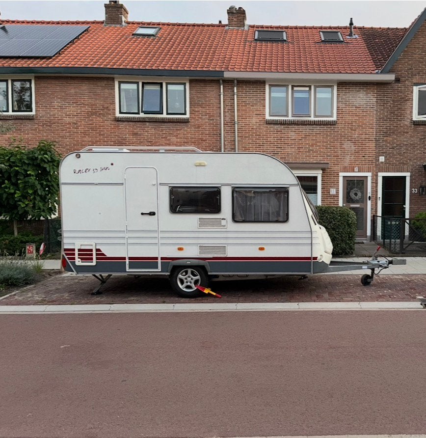 Home Car caravan met stapelbed, voortent, luifel en uitbouw, Caravans en Kamperen, Caravans, Home-car, Standaardzit, 750 - 1000 kg