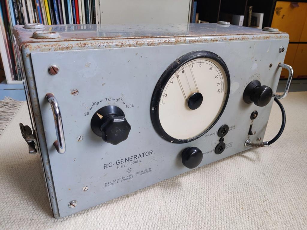 Rohde&Schwarz SRM RC Sinus Generator 30Hz-300KHz Oscillator, Ophalen of Verzenden, Versterker