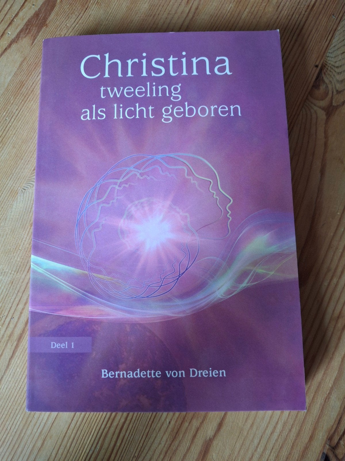 Bernadette von Dreien - Tweeling als licht geboren, Boeken, Achtergrond en Informatie, Spiritualiteit algemeen, Ophalen of Verzenden