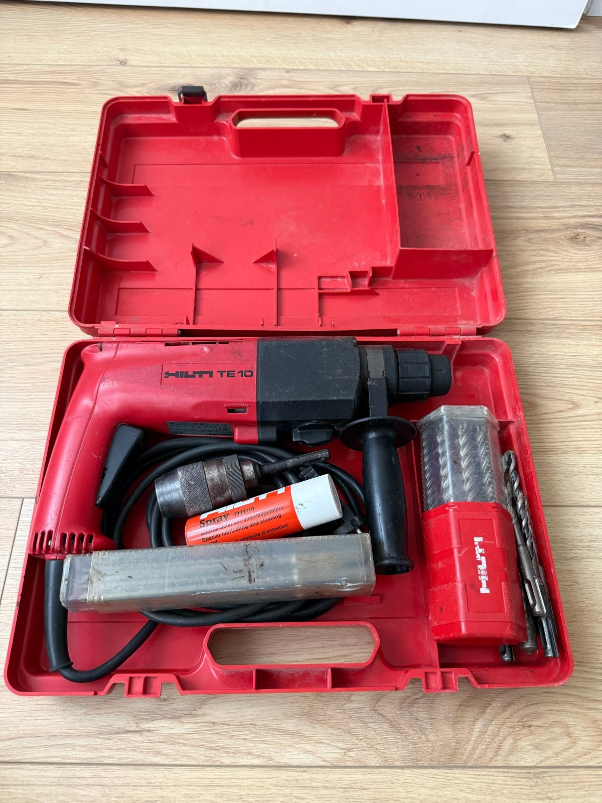 Hilti TE 10 Boorhamer met accessoires en koffer, Boor- en/of Breekhamer, Ophalen of Verzenden, Klopboormechanisme, Gebruikt