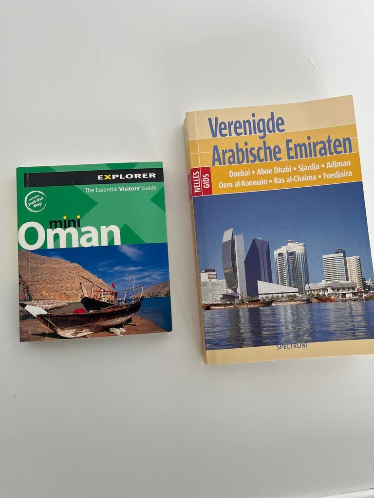 Reisgidsen: Oman mini en Verenigde Arabische Emiraten, Boeken, Reisgidsen, Overige merken, Ophalen of Verzenden, Zo goed als nieuw