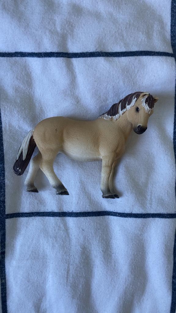 schleich paard, Ophalen of Verzenden, Zo goed als nieuw, Paard, Beeldje of Figuurtje