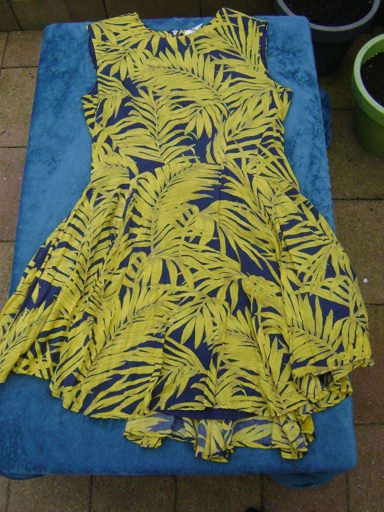 H&M geel donkerblauw bladerenprint jurk maat 42, Kleding | Dames, Geel, Maat 42/44 (L), Ophalen of Verzenden, Knielengte