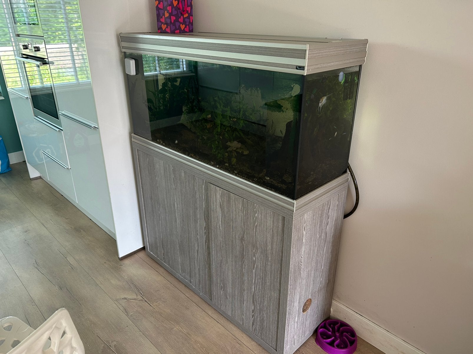 Aquatlantis met pomp en alle inhoud, Ophalen, Zo goed als nieuw, Leeg aquarium