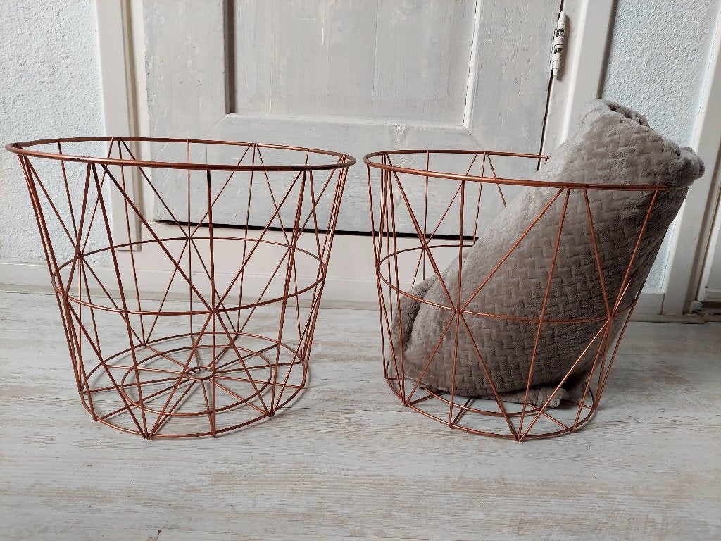 2 metalen manden, Huis en Inrichting, Woonaccessoires | Schalen en Manden, Ophalen, Mand, Rond, Zo goed als nieuw