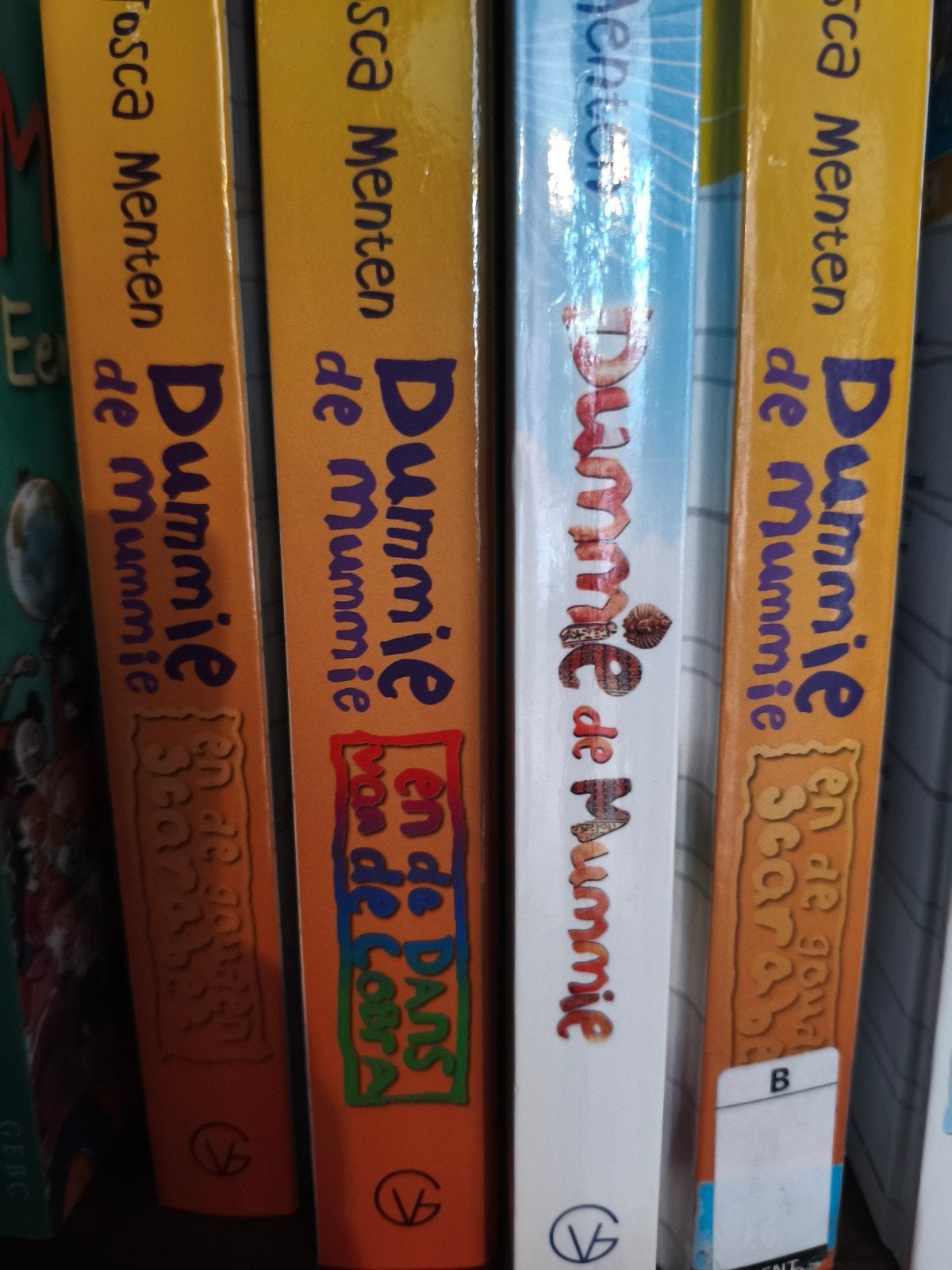 Dummie de Mummie boekenreeks van Tosca Menten, Ophalen of Verzenden, Gelezen, Tosca Menten, Fictie algemeen
