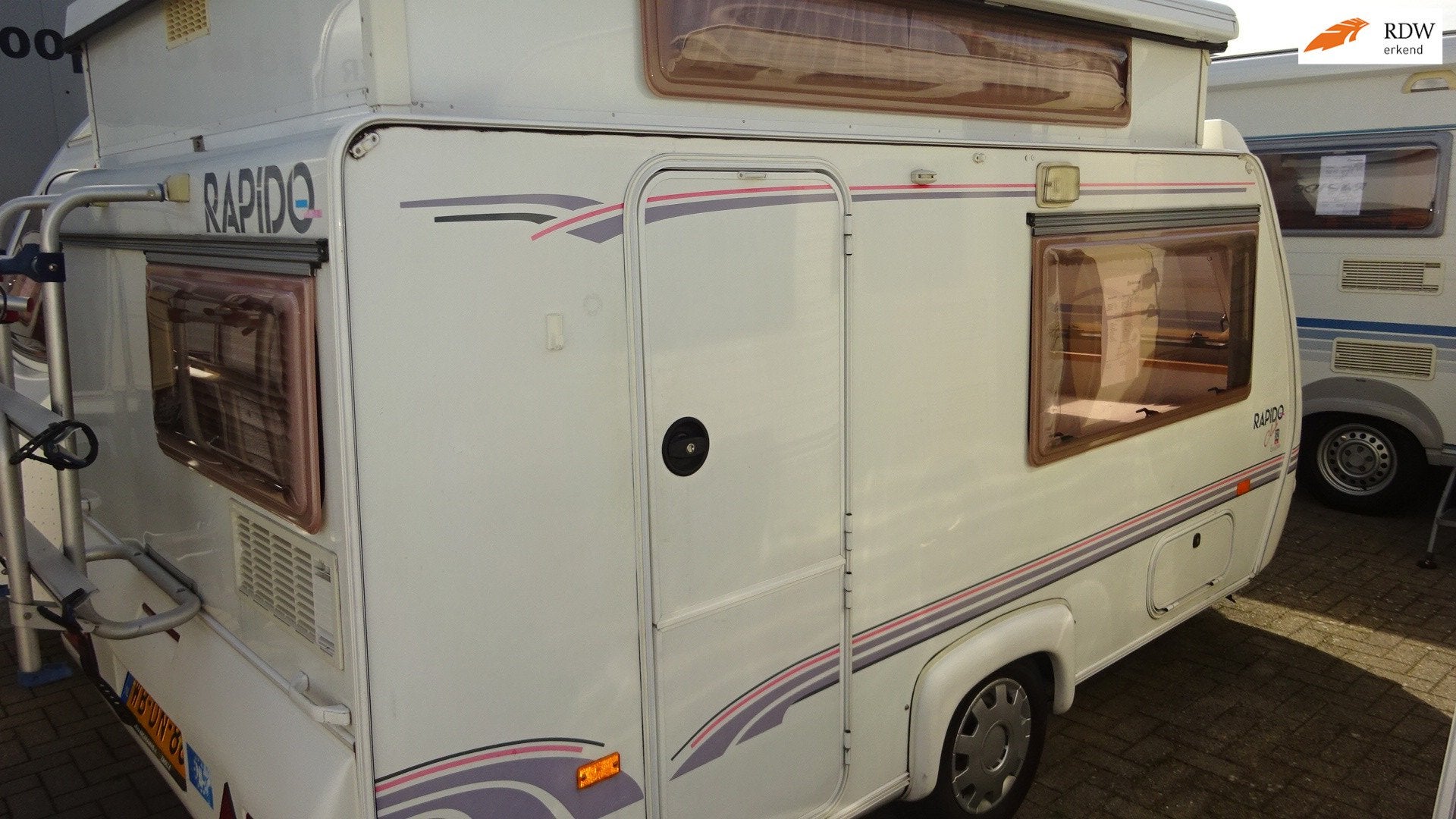 RAPIDO CLUB 32 Evolution 2001 VASTBED Voortent Vaste luifel, Caravans en Kamperen, Bedrijf, Tot en met 3, Rapido, 500 - 750 kg