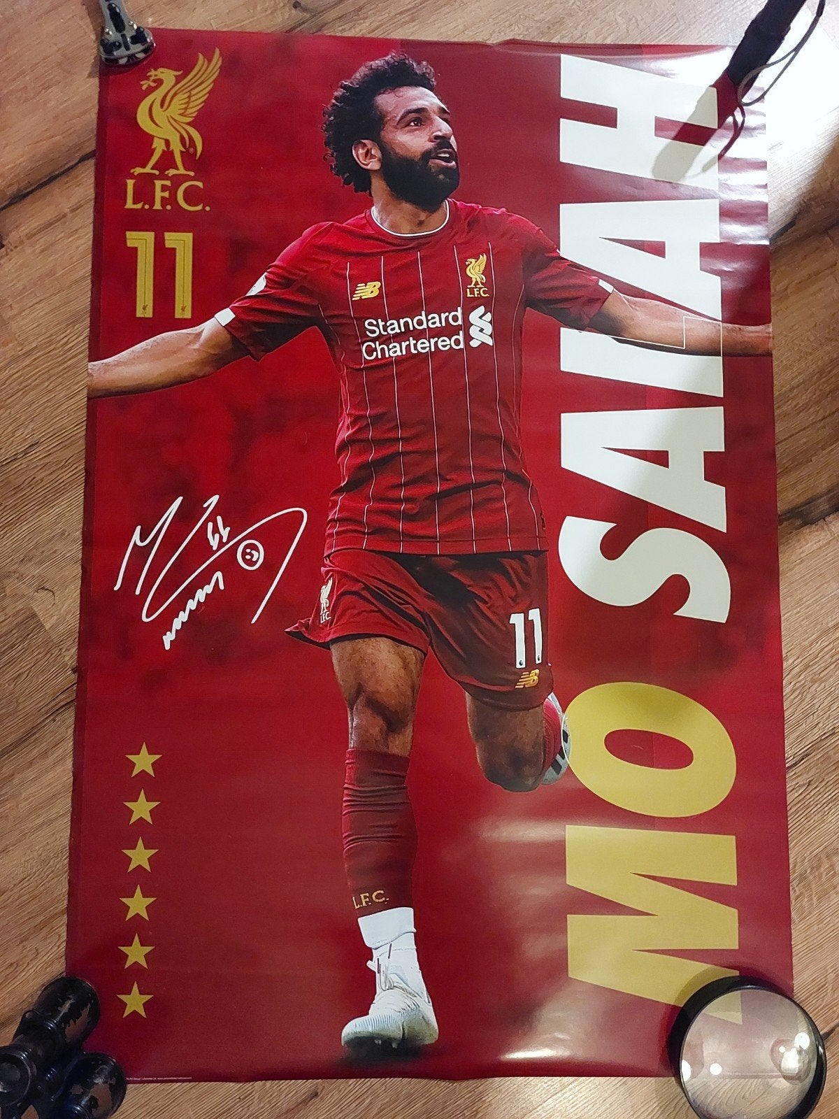 Mo Salah Liverpool FC Poster - Officieel Merchandise, Rechthoekig Staand, Deurposter of groter, Ophalen of Verzenden, Zo goed als nieuw