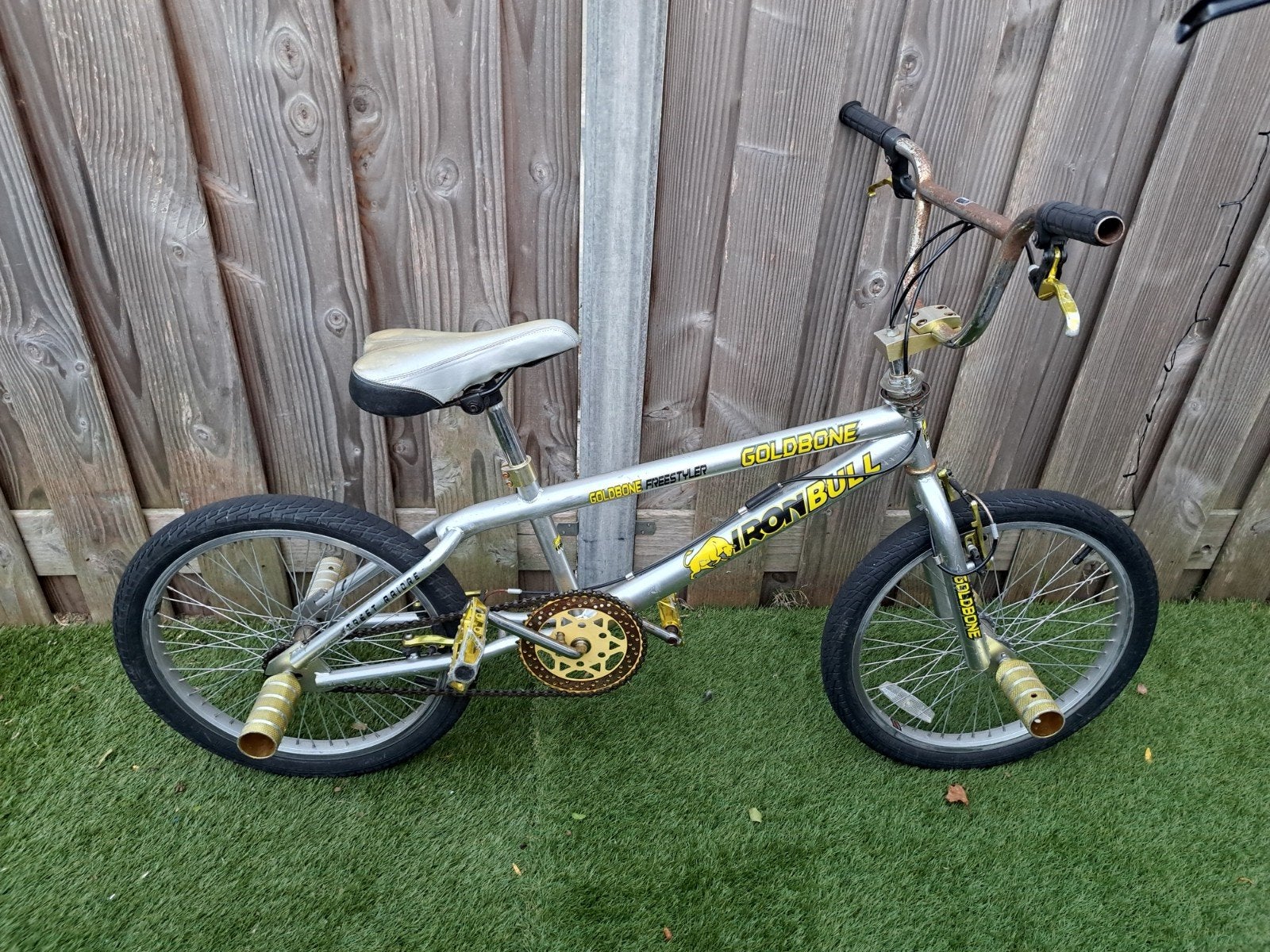 Gebruikte Goldbone Iron Bull BMX met roestig stuur, Ophalen, Gebruikt, Staal, Goldbone Iron Bull