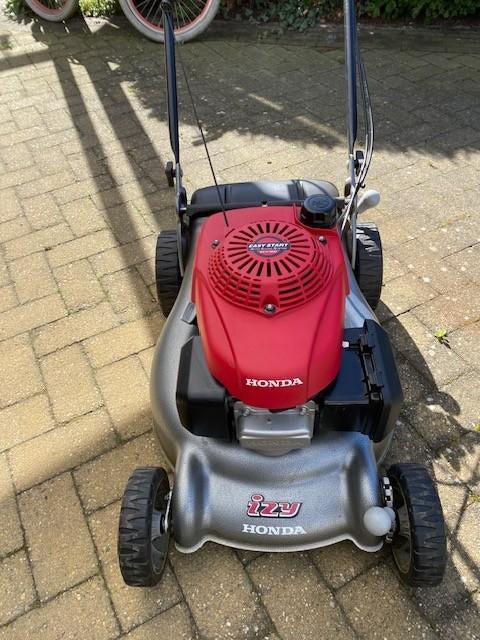 Honda benzine grasmaaier, Tuin en Terras, Grasmaaiers, Ophalen, Cirkelmaaier, HONDA, Zo goed als nieuw