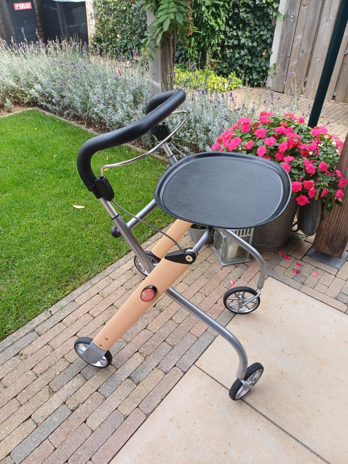 Trust Care Let's go binnenhuis rollator, Ophalen, Lichtgewicht, Zo goed als nieuw
