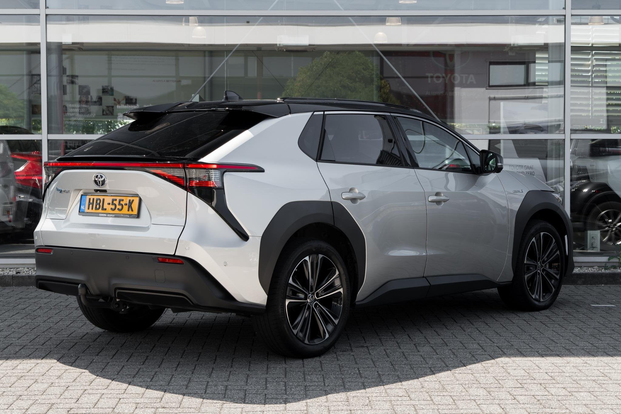 Toyota bZ4X Premium 71 kWh, Auto's, Gebruikt, 71 kWh, 204 pk, 405 min