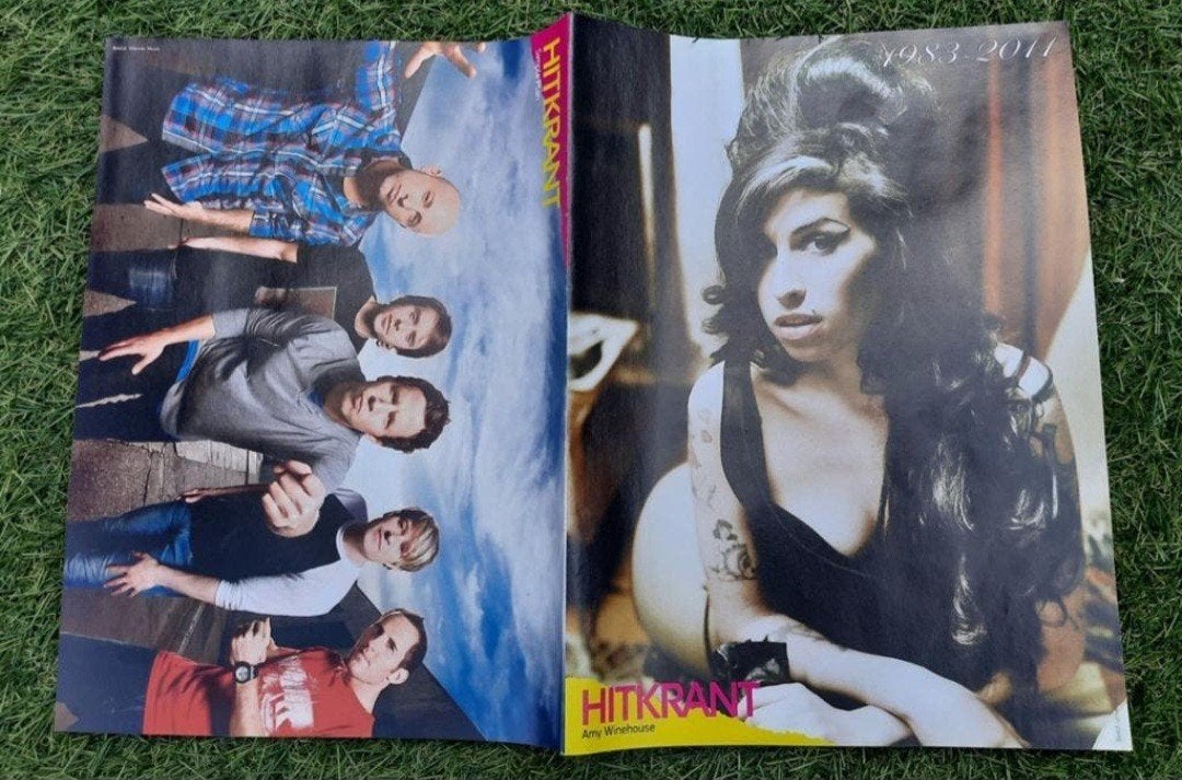 Poster 2x A4 Hitkrant 2011 Amy Winehouse One Direction ea, Ophalen of Verzenden, Gebruikt, A1 t/m A3, Muziek