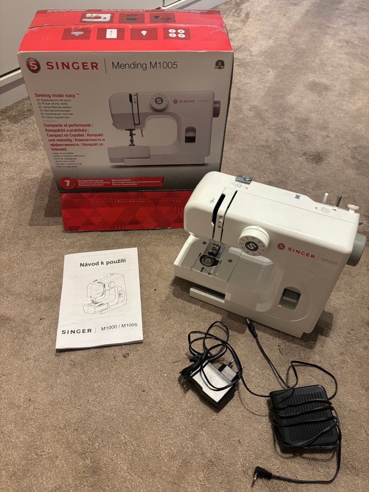 Singer naaimachine mending M1005, Ophalen of Verzenden, Zo goed als nieuw, Naaimachine, Singer