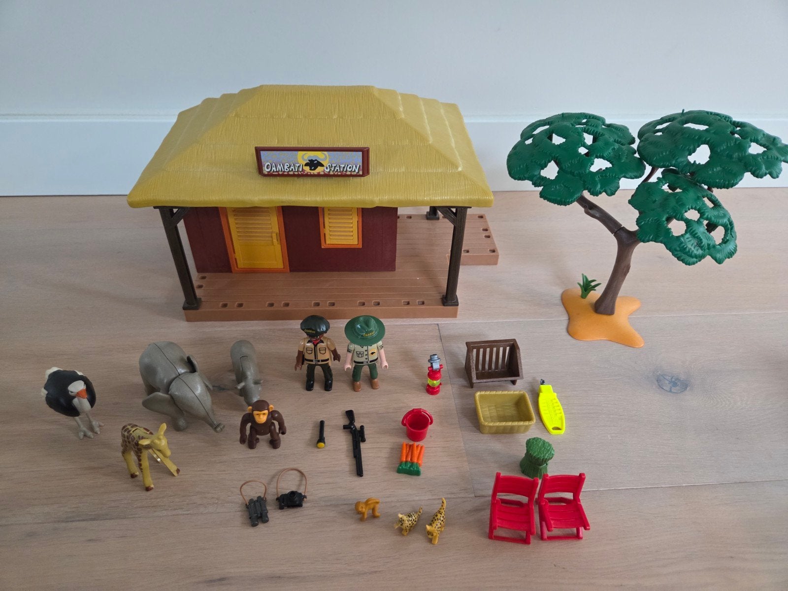 Playmobil safari hut 5907, Kinderen en Baby's, Speelgoed | Playmobil, Ophalen, Zo goed als nieuw, Overige typen