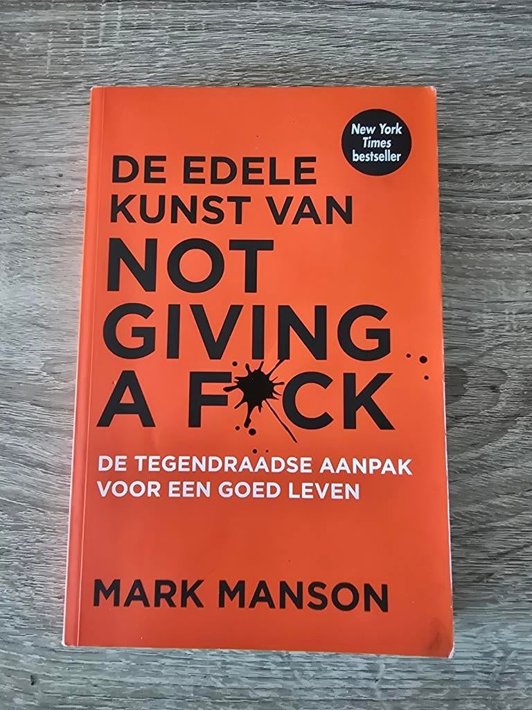 Mark Manson - De edele kunst van not giving a fuck, Boeken, Ophalen of Verzenden, Zo goed als nieuw, Mark Manson