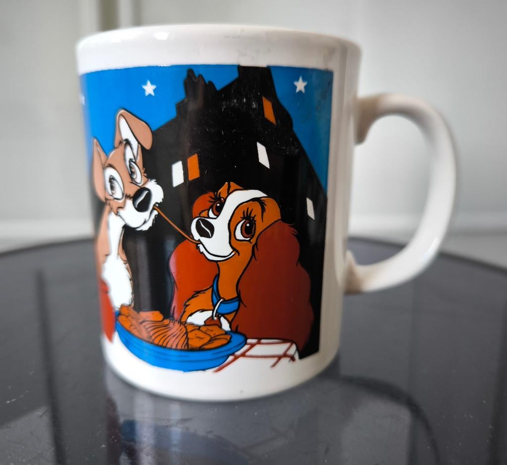 Keramieken Beker Lady & Tramp Staffordshire England, Keramiek, Ophalen of Verzenden, Zo goed als nieuw, Overige stijlen