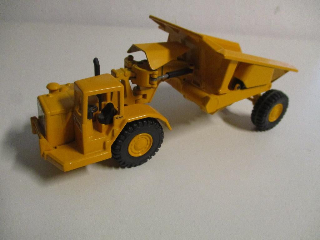 Joal Caterpillar 631D dumper, Hobby en Vrije tijd, Modelauto's | 1:50, Ophalen of Verzenden, Gebruikt, Hijskraan, Tractor of Landbouw