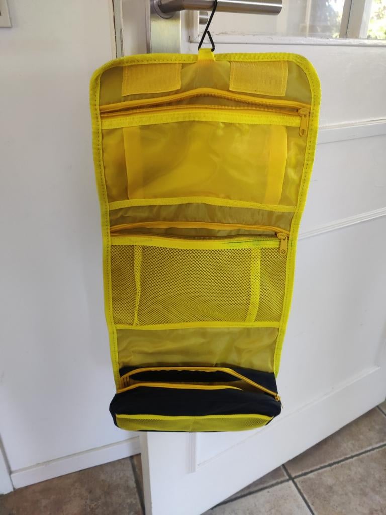 Handige hangzak/tas,/toilettas, Ophalen of Verzenden, Zo goed als nieuw, Zwart, 30 cm of meer